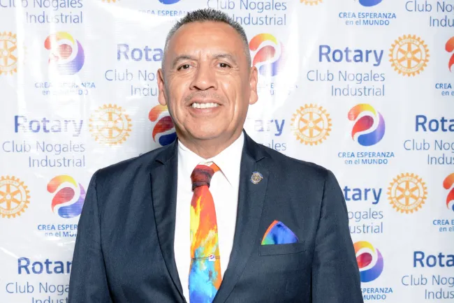 De acuerdo con la diversidad, equidad e inclusión: Gobernador Rotario