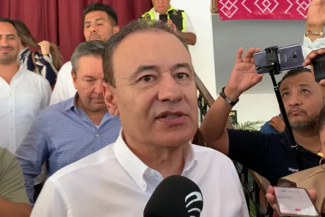 Prepara gobierno iniciativas para enviar al Congreso