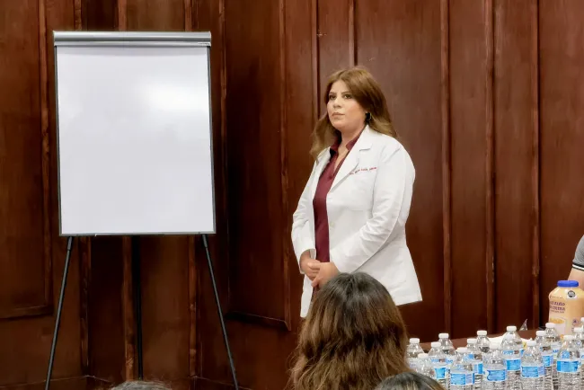 Invitan a madres dar siempre pecho a sus hijo