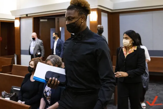 Dictan sentencia a ex de los Raiders