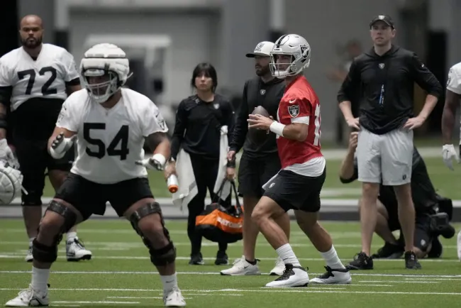 Garoppolo se luce frente a los Niners