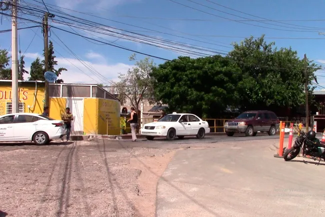 Por pavimentación cierran calle Juan Navarrete