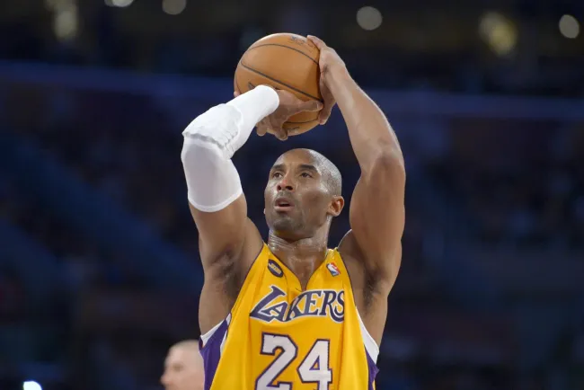 Alistan los Lakers homenaje a Kobe