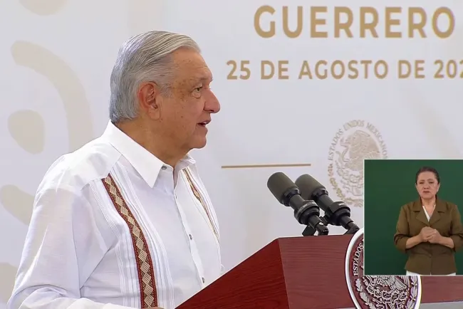 Mafia del poder quiere sumar a MC contra la 4T: AMLO