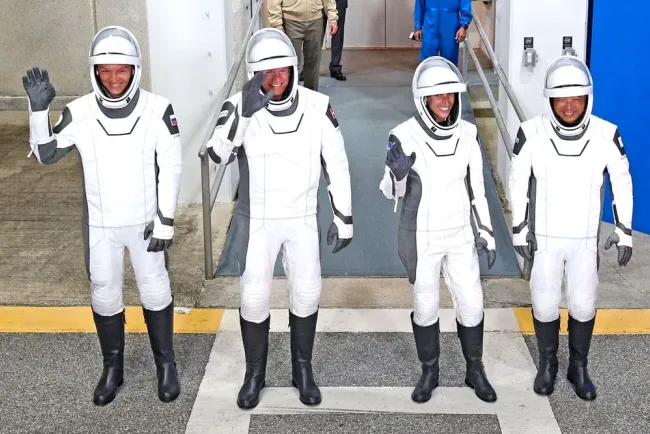 Están astronautas de la Crew-7 dentro de la EEI; comienzan una misión de 6 meses