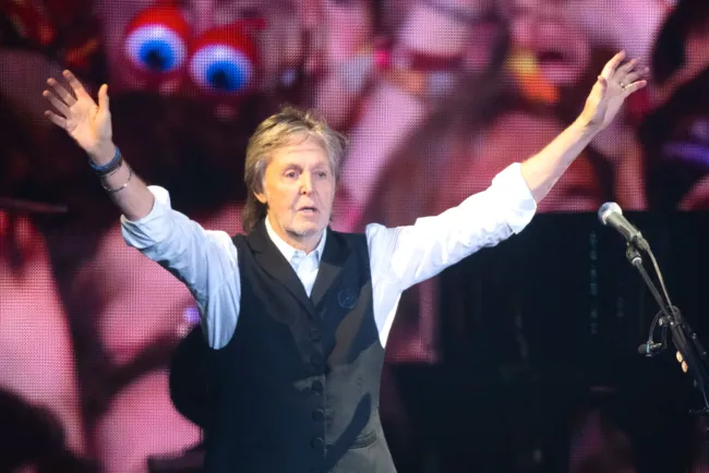 Regresa el exBeatle Paul McCartney a México