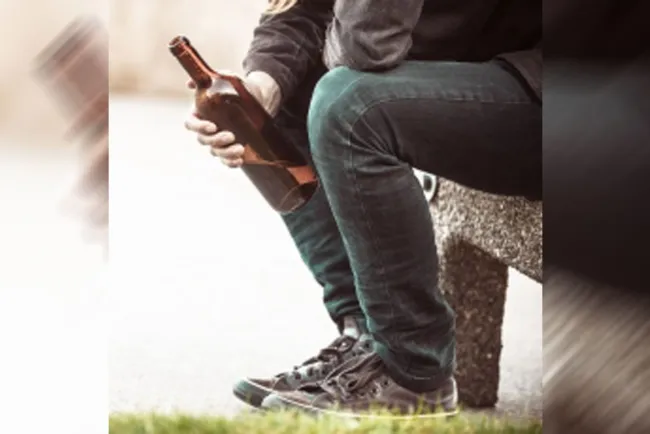 Terminan estudiantes embriagados y hospitalizados