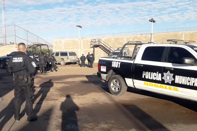 Lesiona a golpes menor a compañero de escuela y vecino