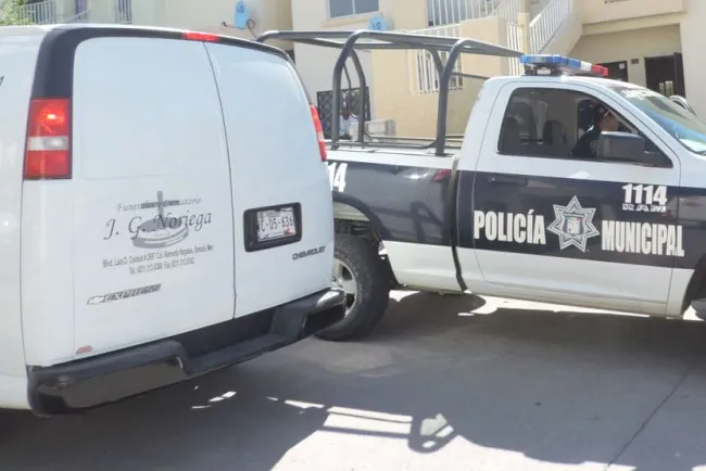 Encuentra a su amigo sin signos vitales