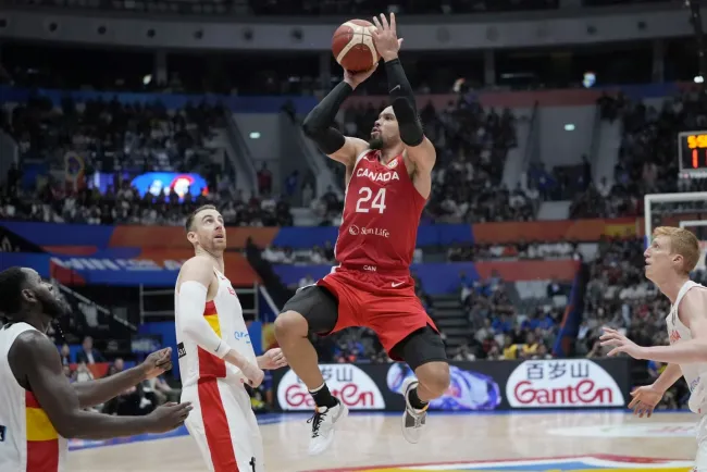 Canadá despacha al campeón