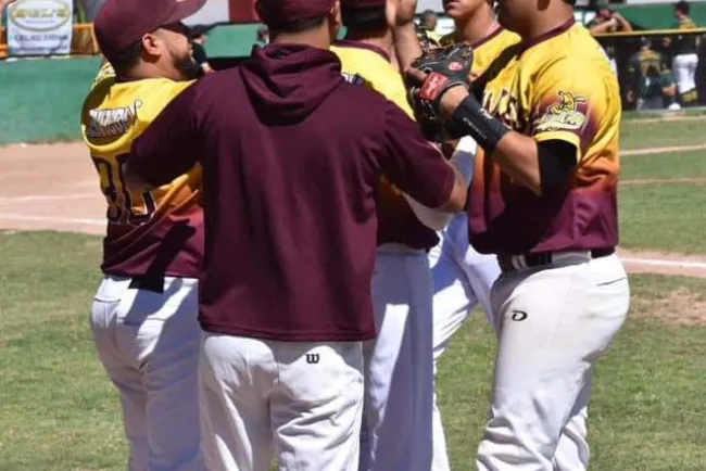 Ints sacan pase a la serie final