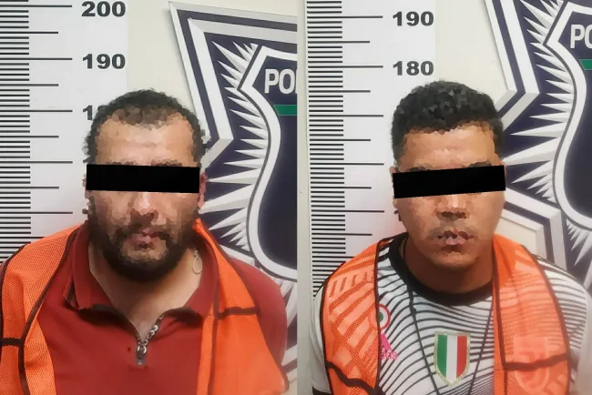 Atrapan a ladrones de vehículos; estaban armados