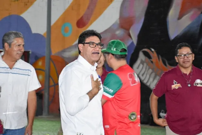 Inaugura Alcalde Torneo Estatal de Softbol Femenil