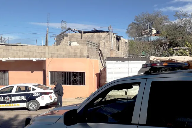 Se llevan vehículo de cochera