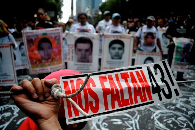Planea EU abrir mensajes de Guerreros Unidos sobre Caso Ayotzinapa