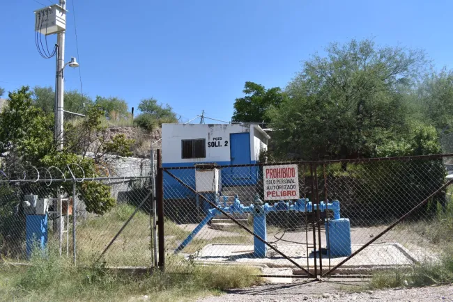 Trabaja el Oomapas para rehabilitar suministro en la Solidaridad