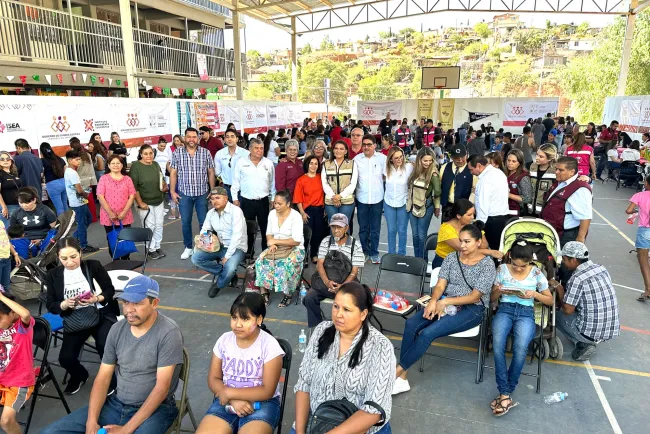 Realizan la Feria de Servicios por la Transformación