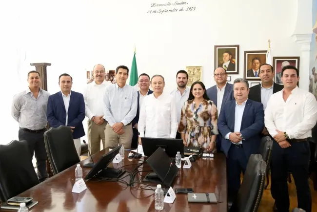 Trabaja gobierno con empresarios para promoción turística del estado