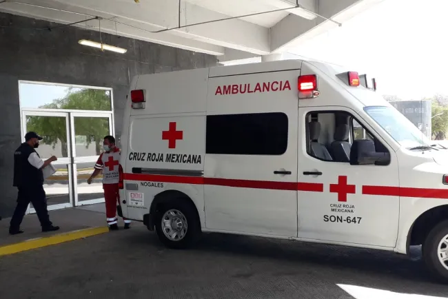 Prende fuego a su cabello al jugar con encendedor