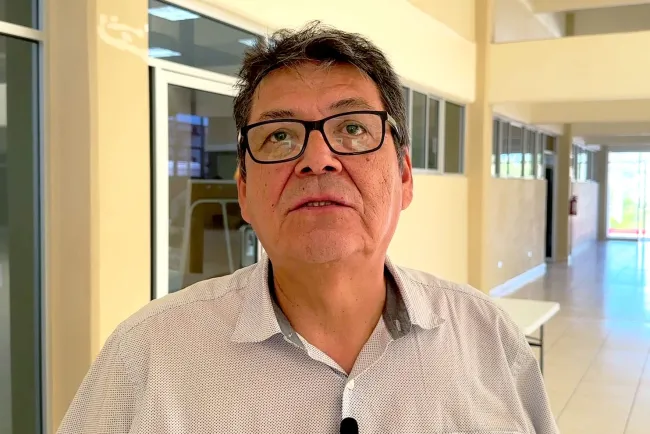 Realizan taller de jardines de lluvia escolares