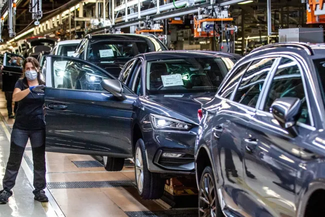 Afectan exportaciones automotrices recuperación comercial