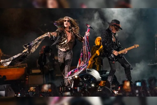 Pospone Aerosmith gira de despedida sufre vocalista daños en laringe y cuerdas vocales