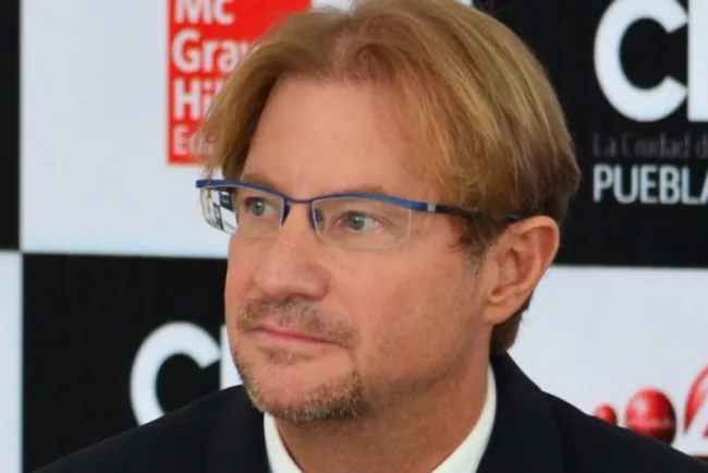 Detienen a Andrés Roemer en Israel; será extraditado a México