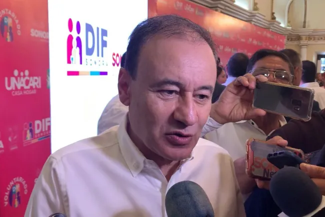 No hay persecución contra policía de SLRC: gobernador