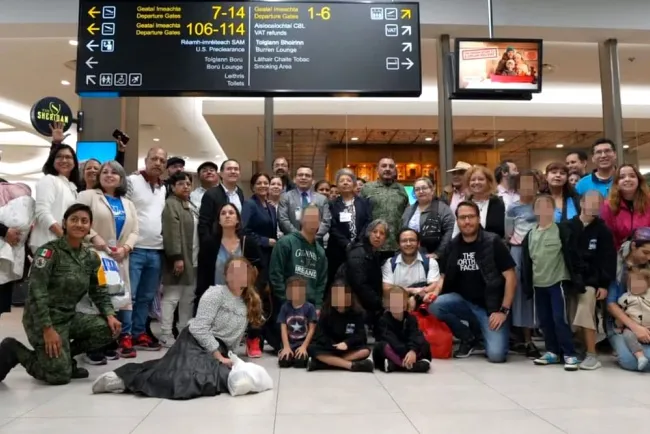 Da bienvenida Canciller a mexicanos que vienen de Israel