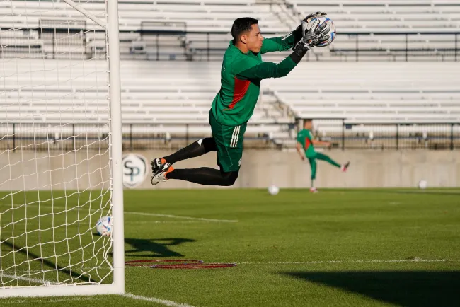 Abren contienda por la portería