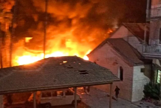 Deja al menos 200 muertos bombardeo israelí de un hospital de Gaza