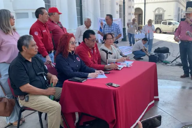 Exigen solución a conflictos ambiental y laboral a Grupo México