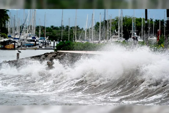 En alerta azul municipios del sur por huracán ‘Norma’