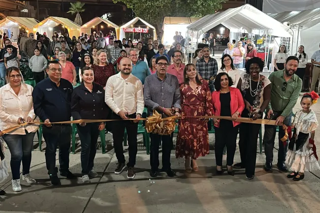Inaugura Alcalde Feria del Libro