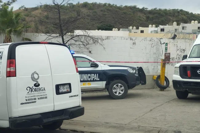 Localizan a hombre sin vida en Las Acacias