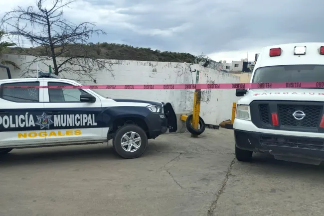 Sufre taxista y cliente ataque armado