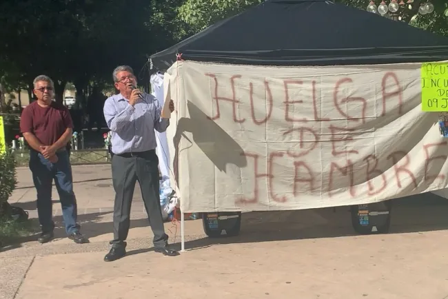 Extrabajadores la CEA inicial huelga de hambre