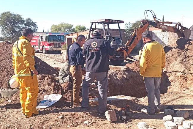 Fallece adulto mayor en hospital después de ser sepultado en zanja