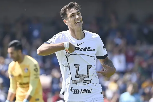 Pumas acaricia el boleto directo