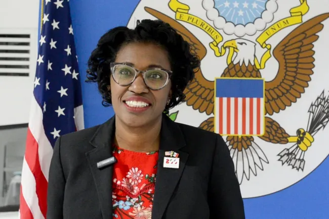 Busca Cónsul de EU en México soluciones para ambos Nogales