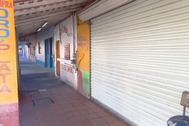 Cierran decenas de casas de cambio en esta frontera