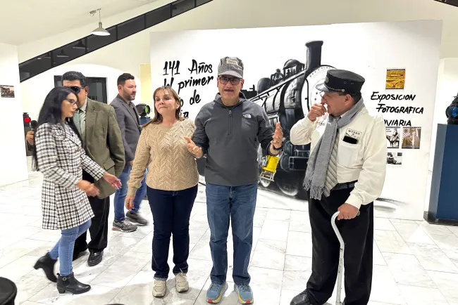 Comparte Alcalde vivencia familiar con el ferrocarril