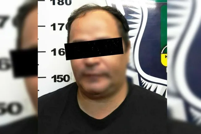 Detienen a sujeto por agredir a esposa e hijo; activan Código Violenta