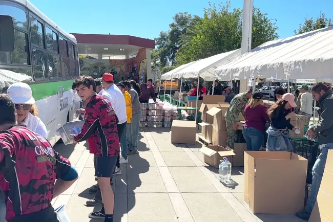 Se unen nogalenses por damnificados en centro de acopio “Unidos por Guerrero”