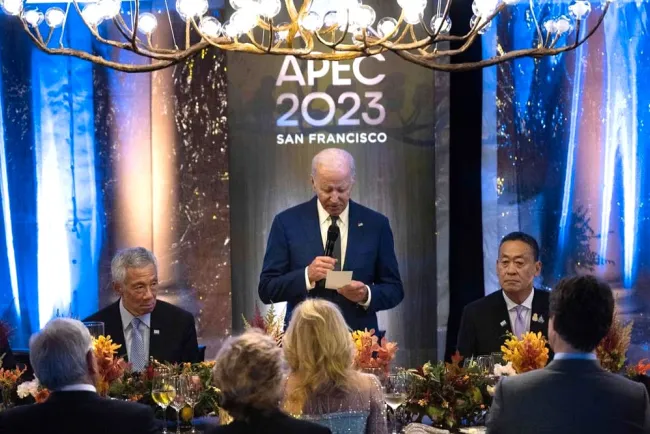 Firma Biden ley que prorroga el presupuesto y evita un cierre de gobierno