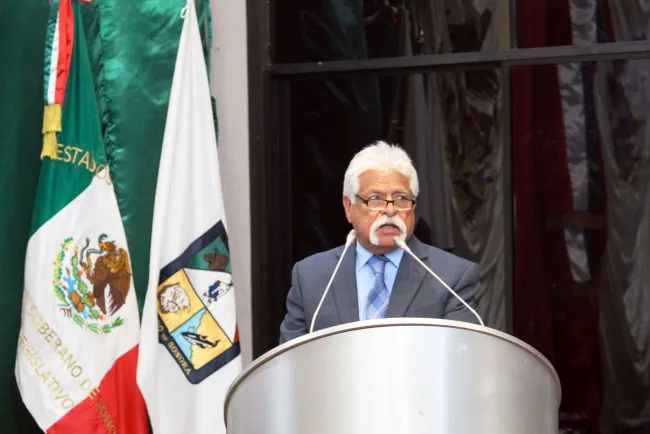 Busca legislador creación de una contraloría social