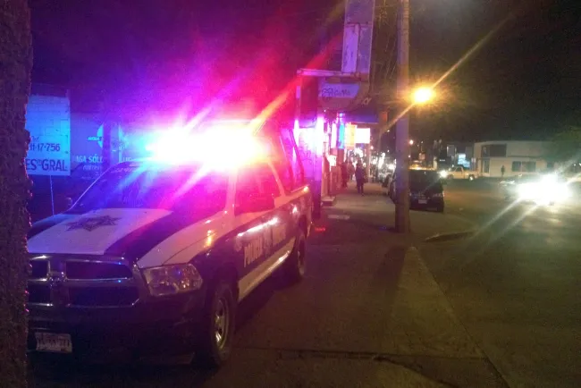 Se resiste a asalto y lo hieren de bala