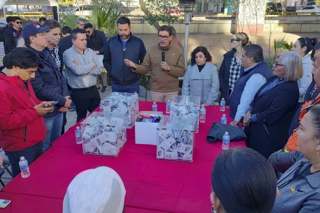Participan nogalenses en consulta, votan por conexión a periférico Oriente