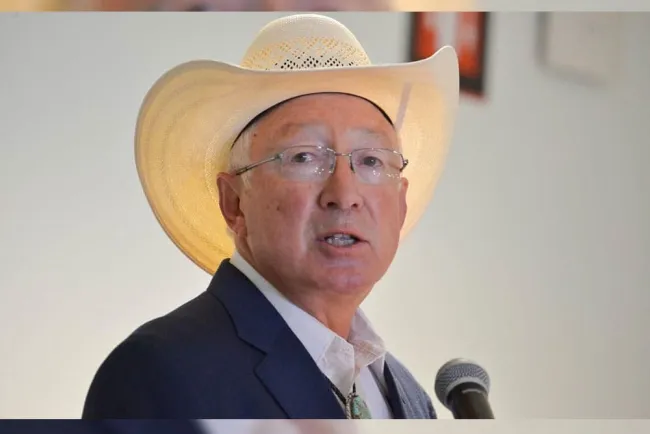 Logran avances EU y México en el combate al tráfico de armas, afirma Ken Salazar