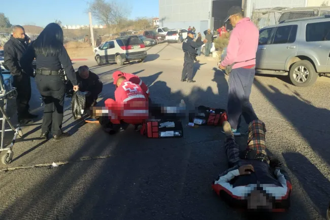 Resulta lesionada mujer embarazada en choque